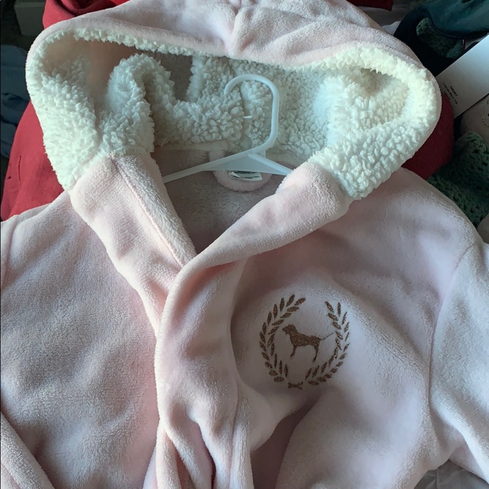 VS PINK Fuzzy Robe - Picture 2 of 2